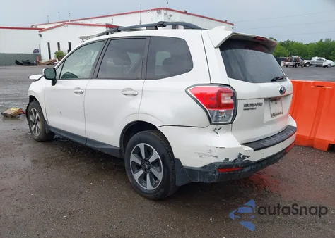 2018 Subaru Forester 2.5I Premium from USA, damaged, VIN JF2SJAEC5JG585683
